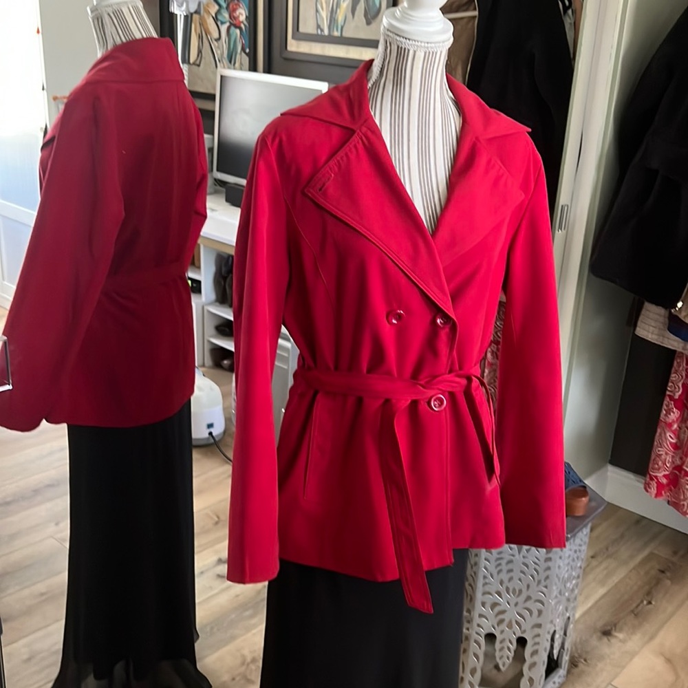 1 hour sale. Dolce & Gabbana, red jacket (lined, light to medium warmth) - Picture 1 of 9